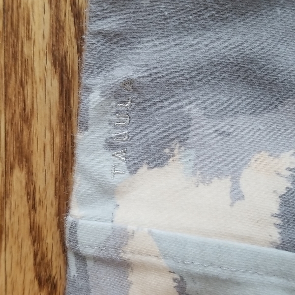 (S) Aritzia Talula Soft Camo Print Leggings Loungewear Casual Weekend Athleisure - Picture 10 of 12